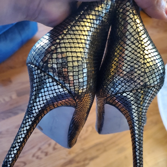 SOLD! - Picture 5 of 5